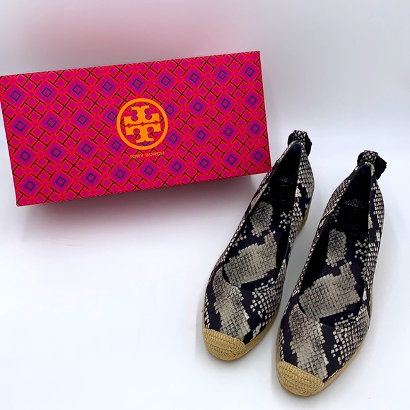 Tory Burch Heather Wedge Espadrille in Printed Satin Roccia Size 7 - Picture 2 of 12